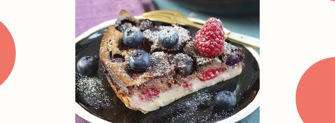 Recette de clafoutis aux fruits rouges et au chocolat